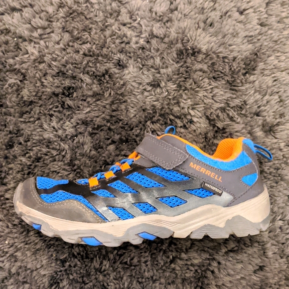 Merrell Other - Merrell Kids Moab Waterproof Hiking running shoes